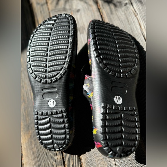 NWOT THE ANIMAL RESCUE SITE STORE Women’s Walking Rainbow Paws Flip Flops  11 - Picture 7 of 7